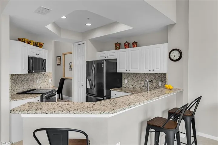 8375  Whisper Trace  LN, Naples, FL 34114