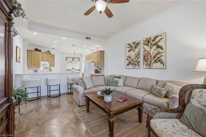 9243 Tesoro Ln 103, Naples, Florida 34114