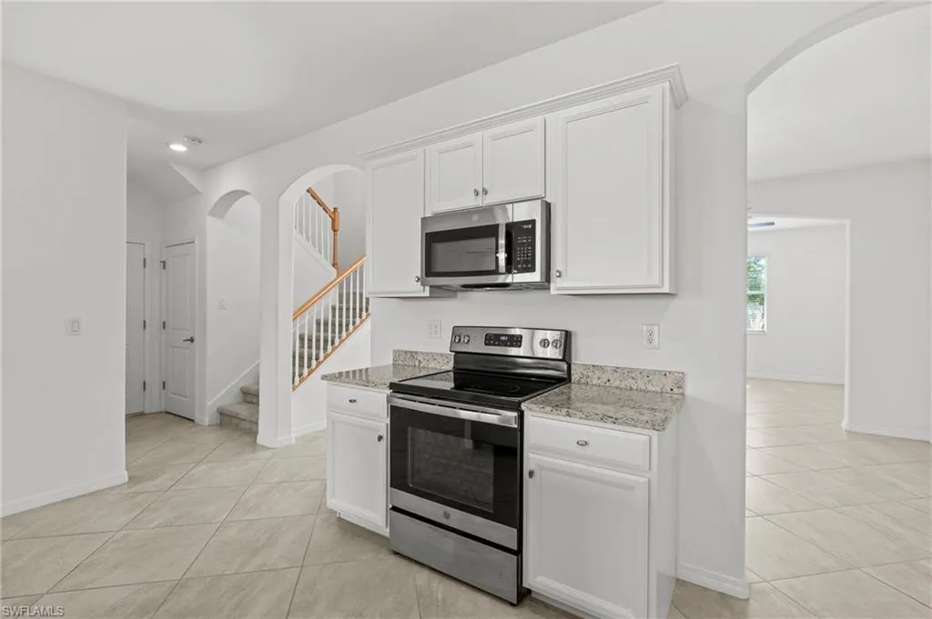 2111 Hamlin St, Naples Fl 34120