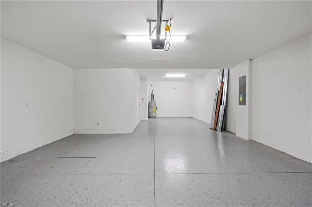 2111 Hamlin St, Naples Fl 34120