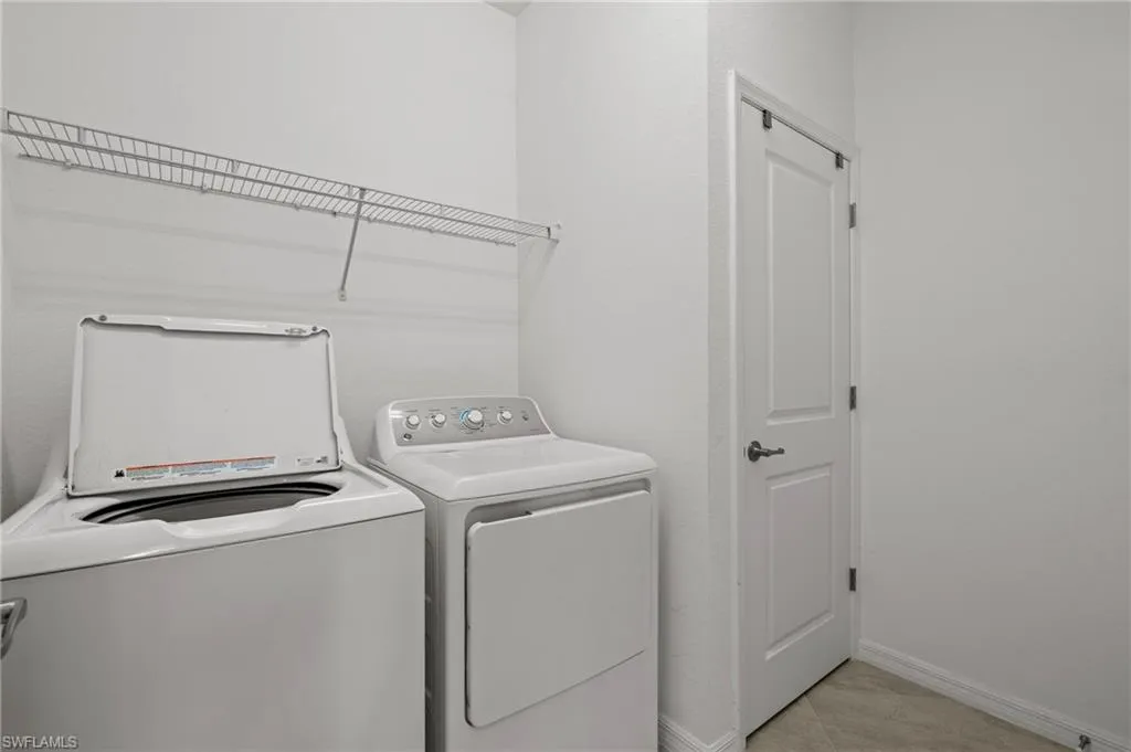2111 Hamlin St, Naples Fl 34120