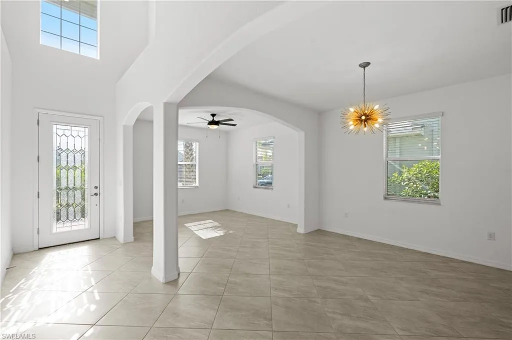 2111 Hamlin St, Naples Fl 34120