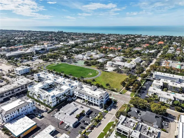 101 8th St S 201, Naples, Florida 34102
