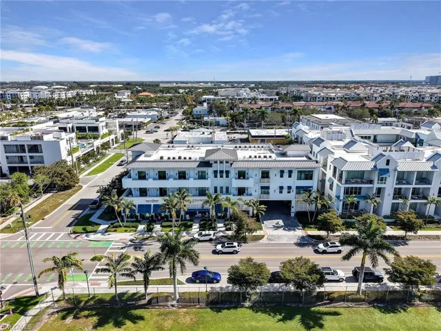 101 8th St S 201, Naples, Florida 34102