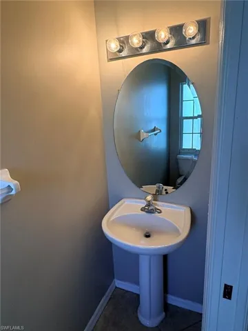 3643  Pine Oak Cir  , Fort Myers, FL 33916