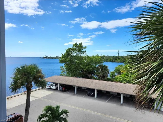 View of the Caloosahatchee River.