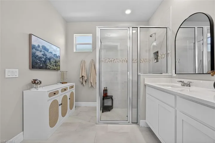 Owners Bath