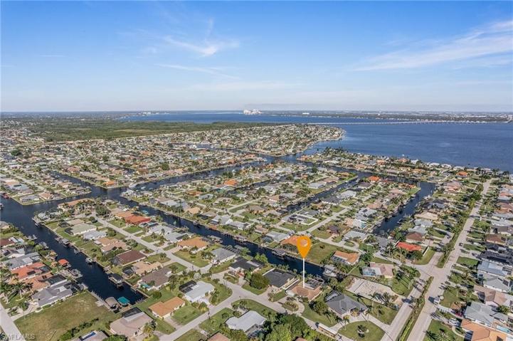 Great Riverfront neighborhood