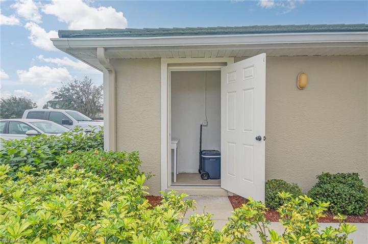 2271  Somerset Ridge  DR, Lehigh Acres, FL 33973