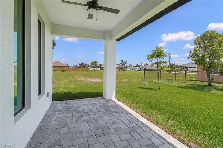 1146  Holmes S AVE, Lehigh Acres, FL 33974