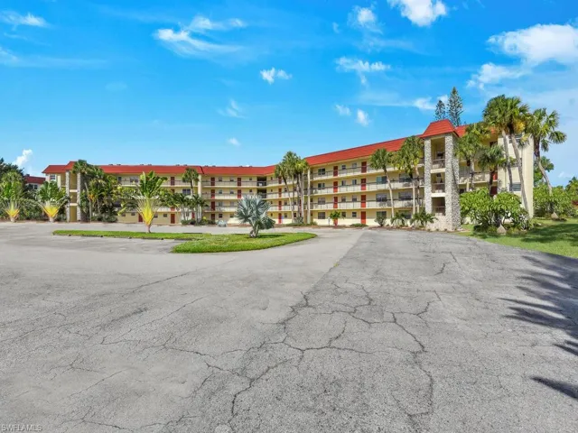 4380  27th SW CT, Naples, FL 34116