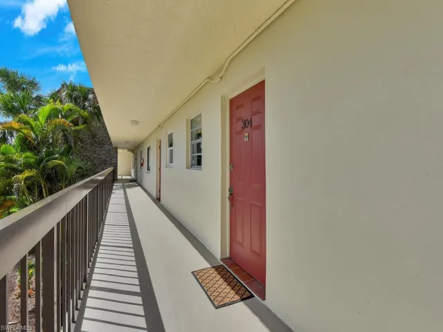 4380  27th SW CT, Naples, FL 34116
