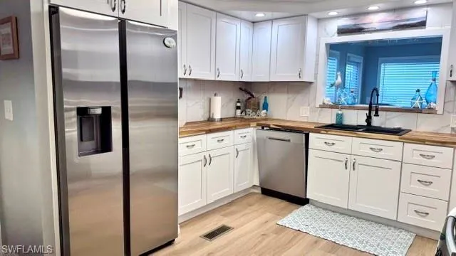 5714 Captain John Smith Loop, North Fort Myers, Florida 33917