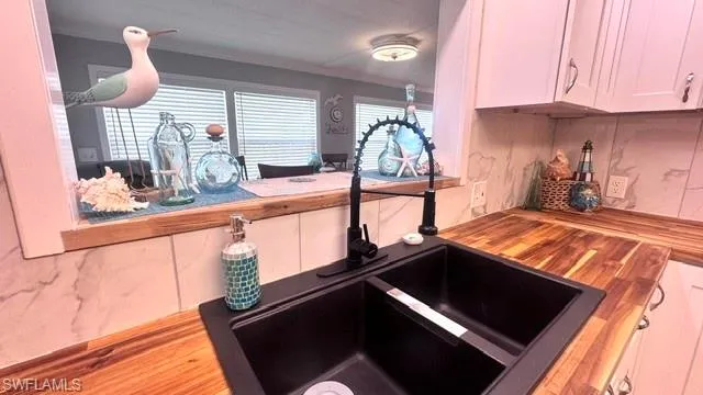 5714 Captain John Smith Loop, North Fort Myers, Florida 33917