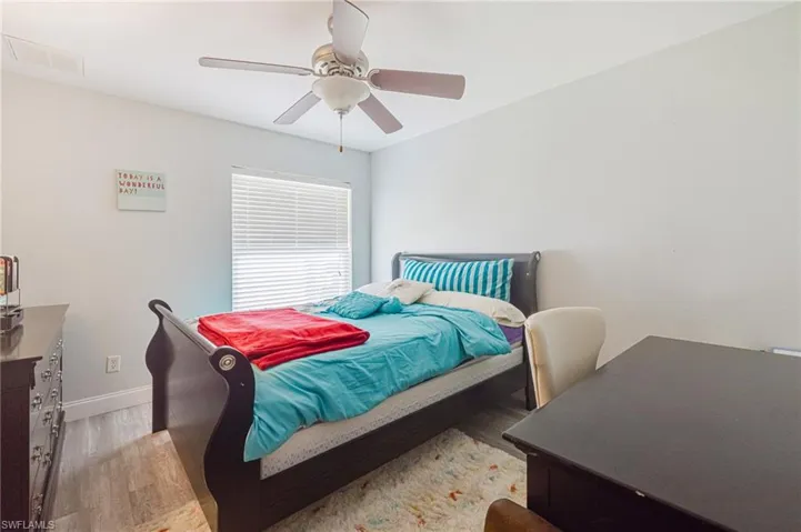 1926 Se 18th Ave, Cape Coral, Florida 33990