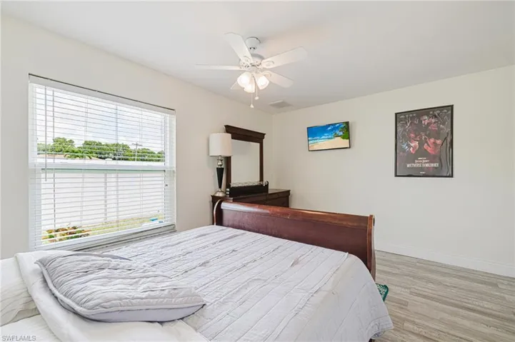 1926 Se 18th Ave, Cape Coral, Florida 33990