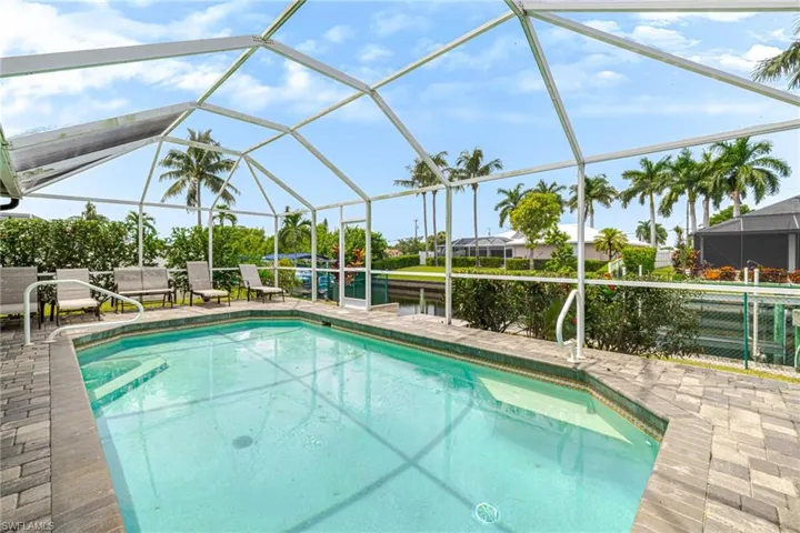 1926 Se 18th Ave, Cape Coral, Florida 33990