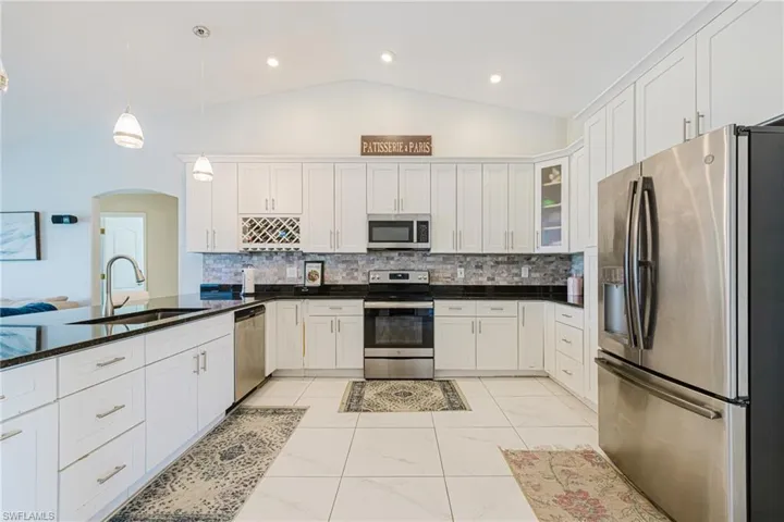 1926 Se 18th Ave, Cape Coral, Florida 33990