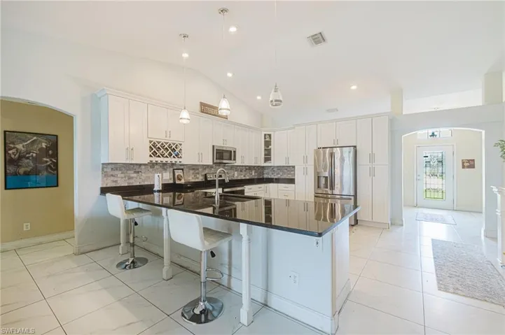 1926 Se 18th Ave, Cape Coral, Florida 33990