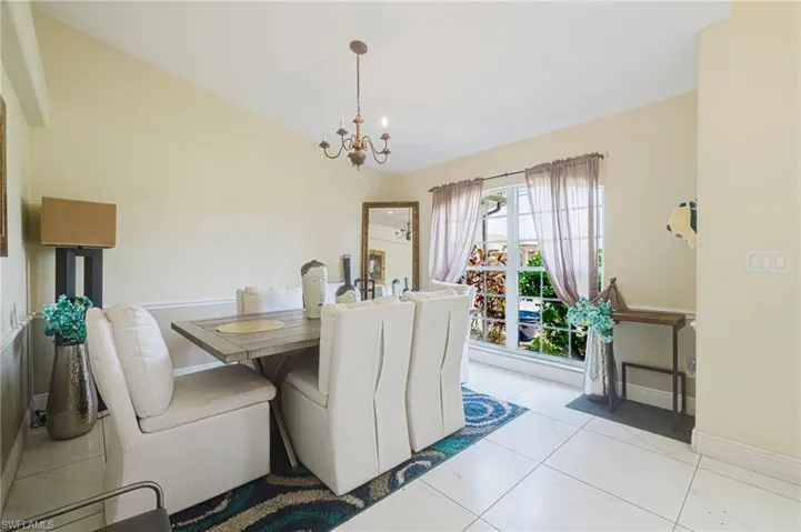 1926 Se 18th Ave, Cape Coral, Florida 33990