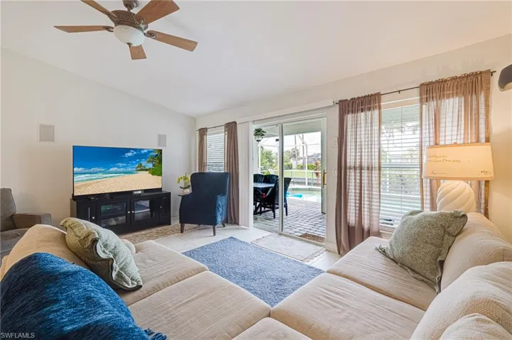 1926 Se 18th Ave, Cape Coral, Florida 33990