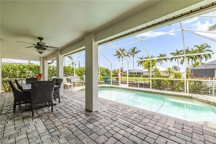 1926 Se 18th Ave, Cape Coral, Florida 33990