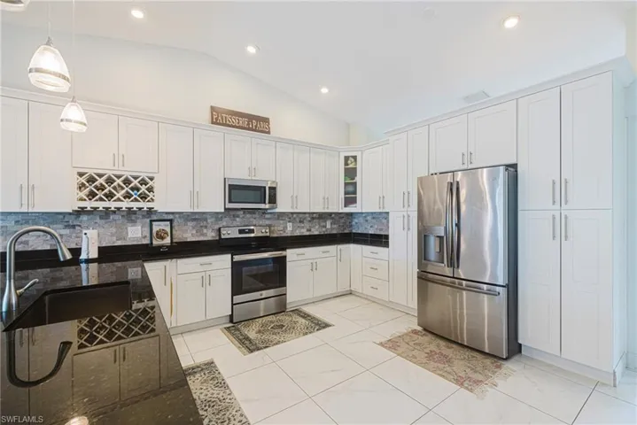 1926 Se 18th Ave, Cape Coral, Florida 33990