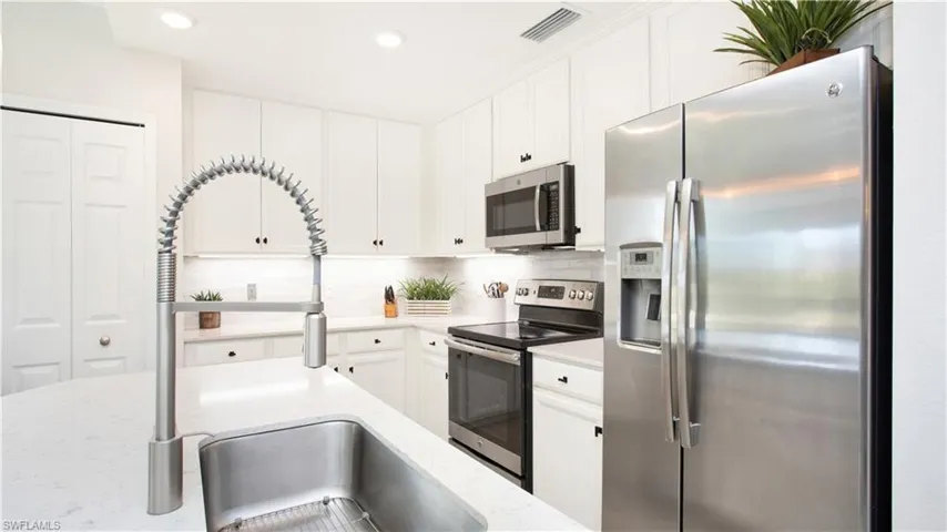 9572 Trevi Ct # 5028, Naples Fl 34113