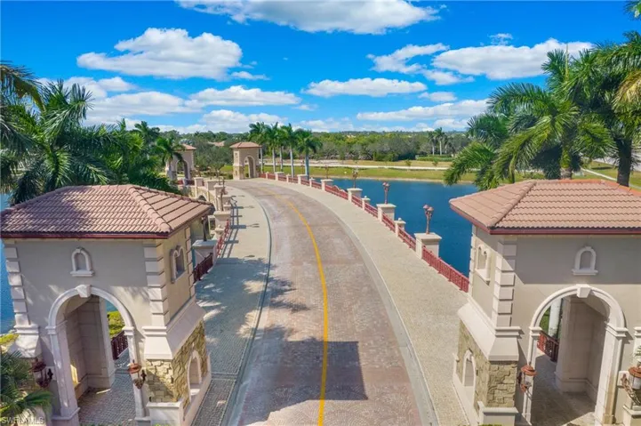 9572 Trevi Ct # 5028, Naples Fl 34113