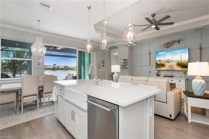 14597  Kelson  CIR, Naples, FL 34114