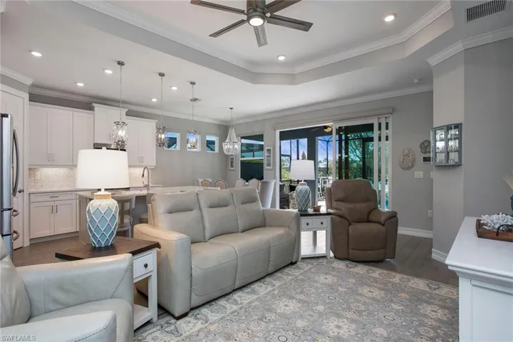 14597  Kelson  CIR, Naples, FL 34114