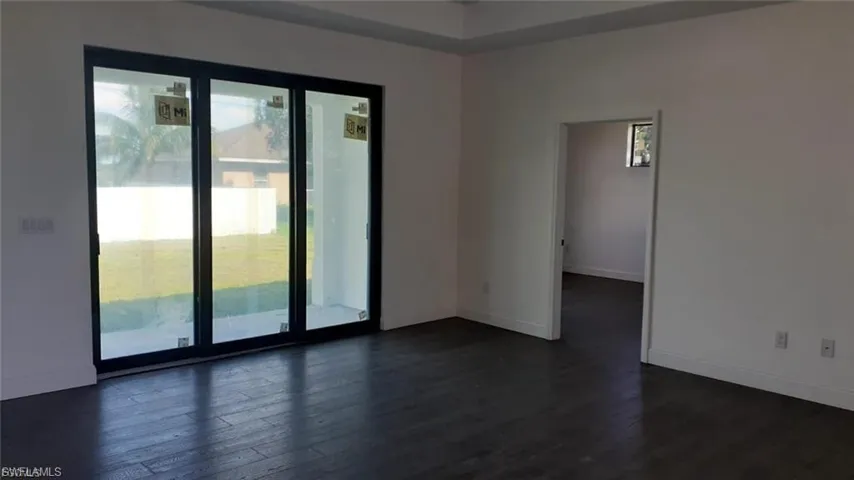 1201 Ne 18th Pl, Cape Coral, Florida 33909