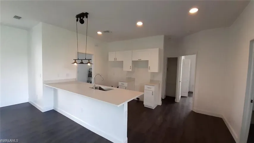1201 Ne 18th Pl, Cape Coral, Florida 33909