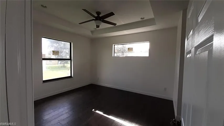 1201 Ne 18th Pl, Cape Coral, Florida 33909