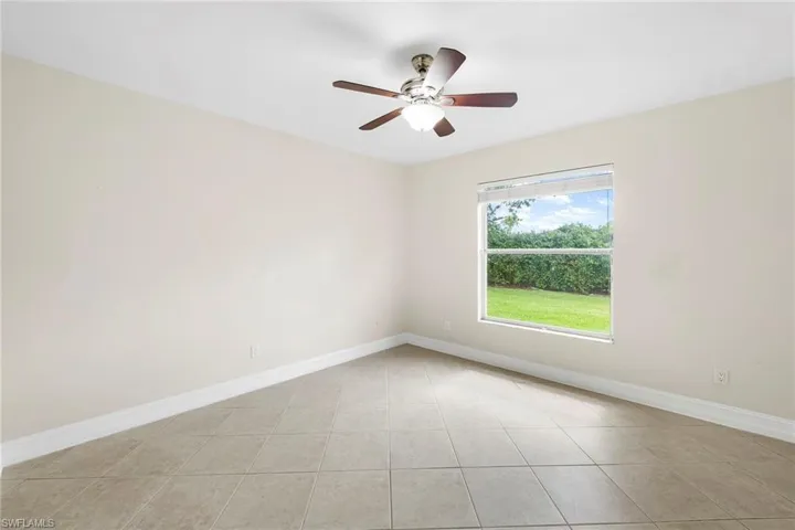 10340 Regent Cir, Naples, Florida 34109