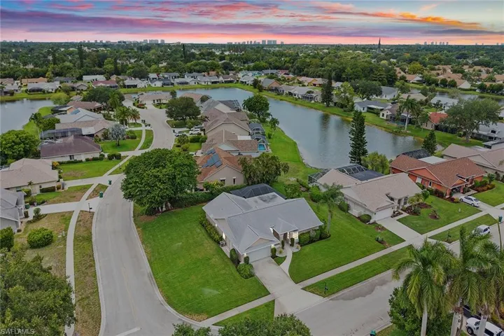 10340 Regent Cir, Naples, Florida 34109