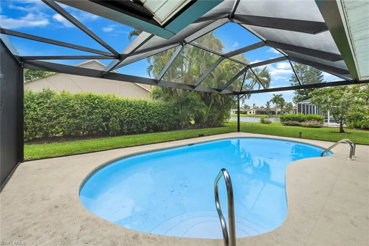 10340 Regent Cir, Naples, Florida 34109