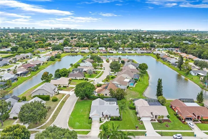 10340 Regent Cir, Naples, Florida 34109