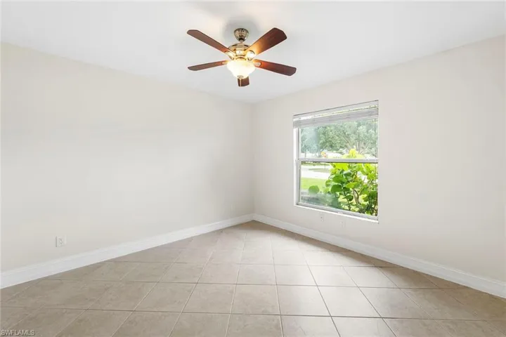 10340 Regent Cir, Naples, Florida 34109