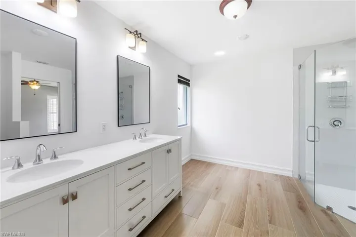 10340 Regent Cir, Naples, Florida 34109