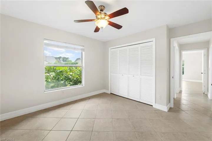 10340 Regent Cir, Naples, Florida 34109