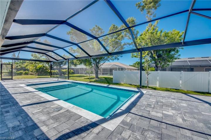 4518 SW 9th PL, CAPE CORAL FL 33914
