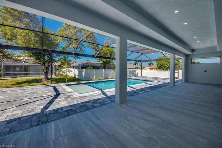 4518 SW 9th PL, CAPE CORAL FL 33914