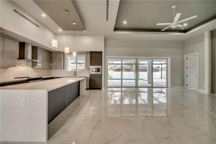 4518 SW 9th PL, CAPE CORAL FL 33914