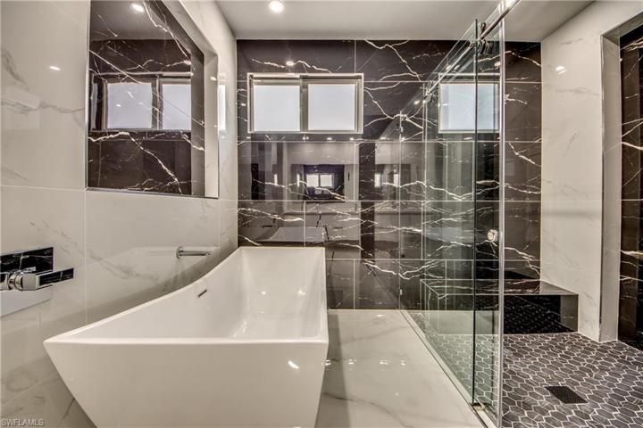 4518 SW 9th PL, CAPE CORAL FL 33914