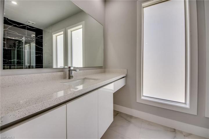 4518 SW 9th PL, CAPE CORAL FL 33914