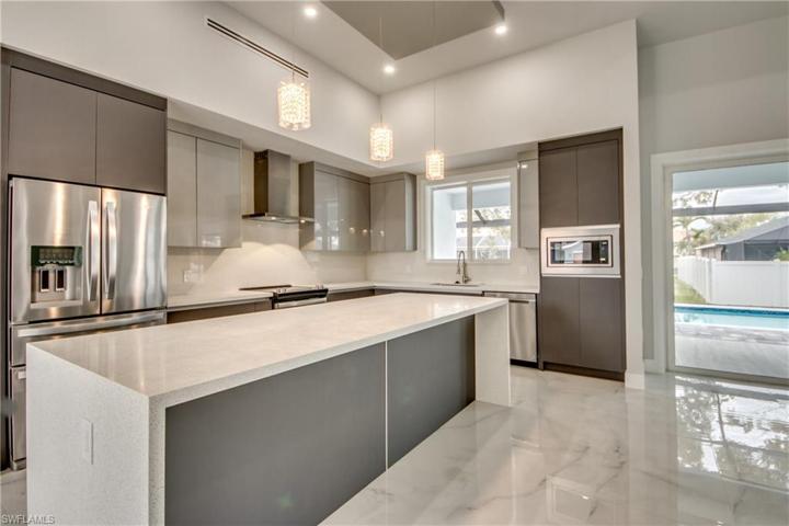 4518 SW 9th PL, CAPE CORAL FL 33914