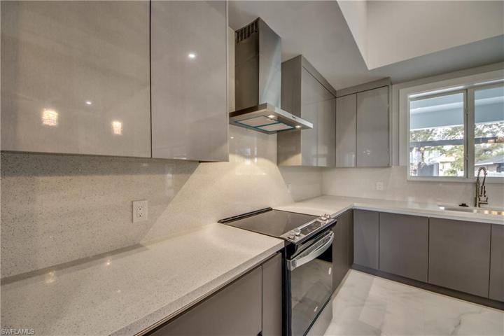 4518 SW 9th PL, CAPE CORAL FL 33914