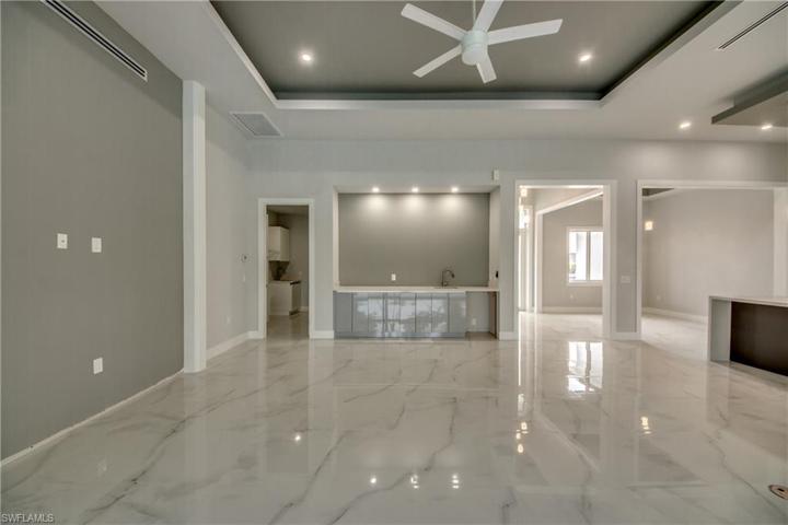 4518 SW 9th PL, CAPE CORAL FL 33914