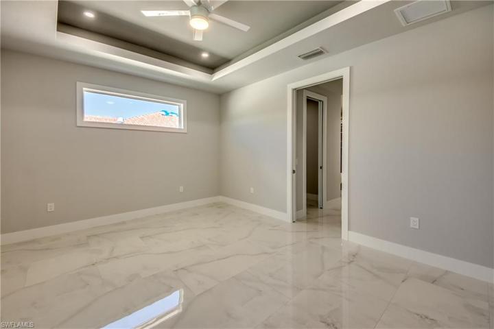 4518 SW 9th PL, CAPE CORAL FL 33914
